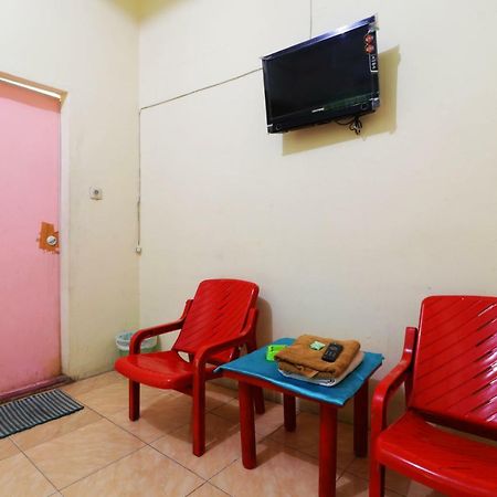 Wisma Yuli Syariah Hotel Medan Esterno foto