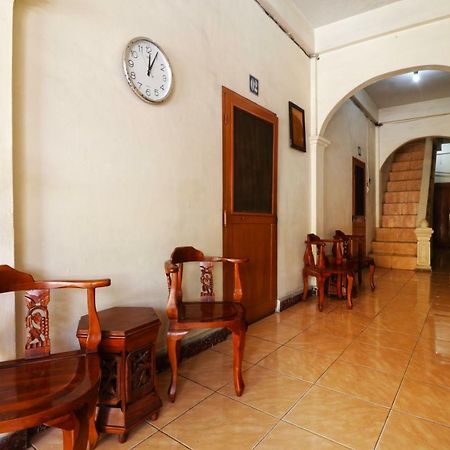 Wisma Yuli Syariah Hotel Medan Esterno foto