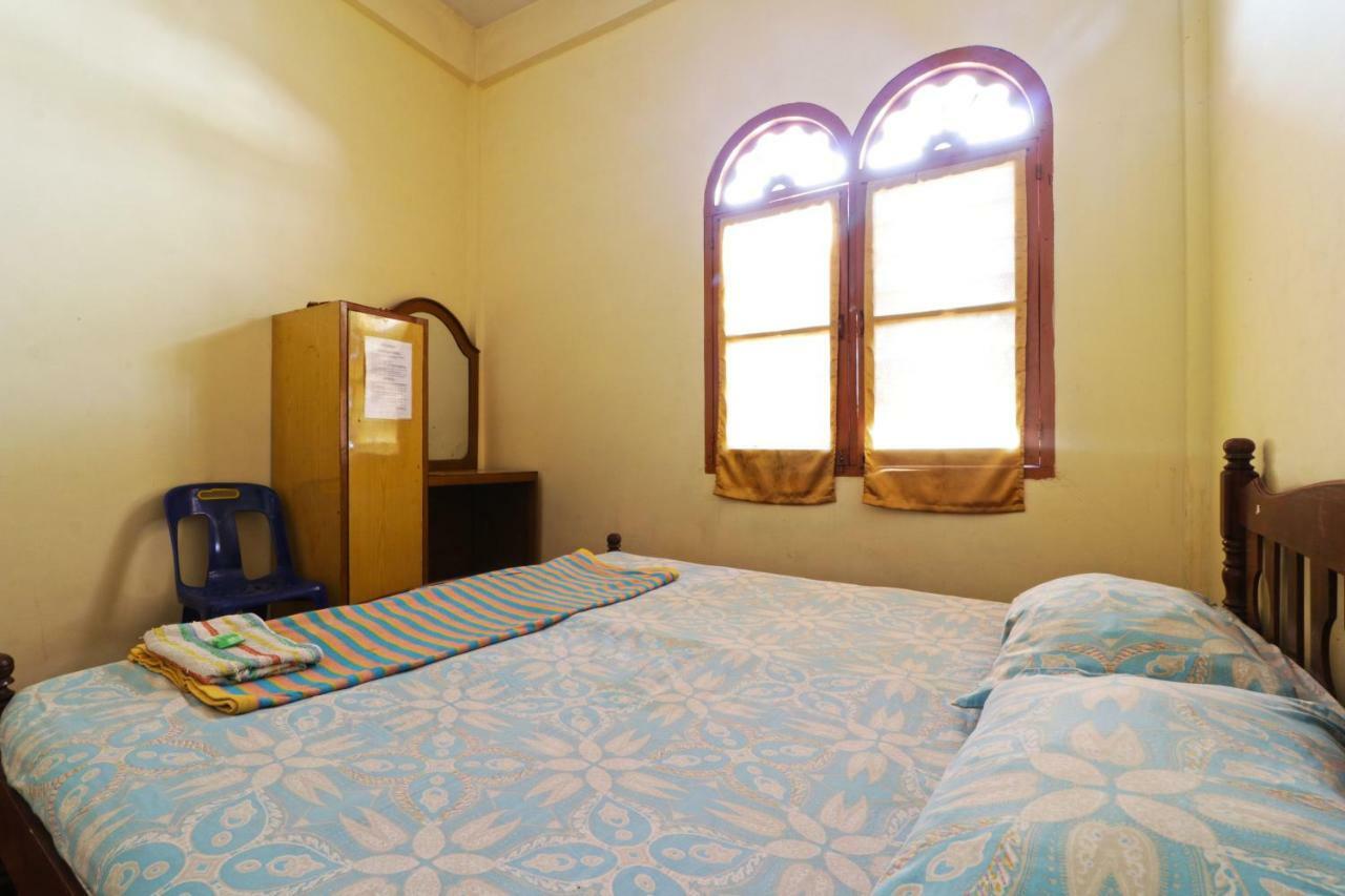 Wisma Yuli Syariah Hotel Medan Esterno foto