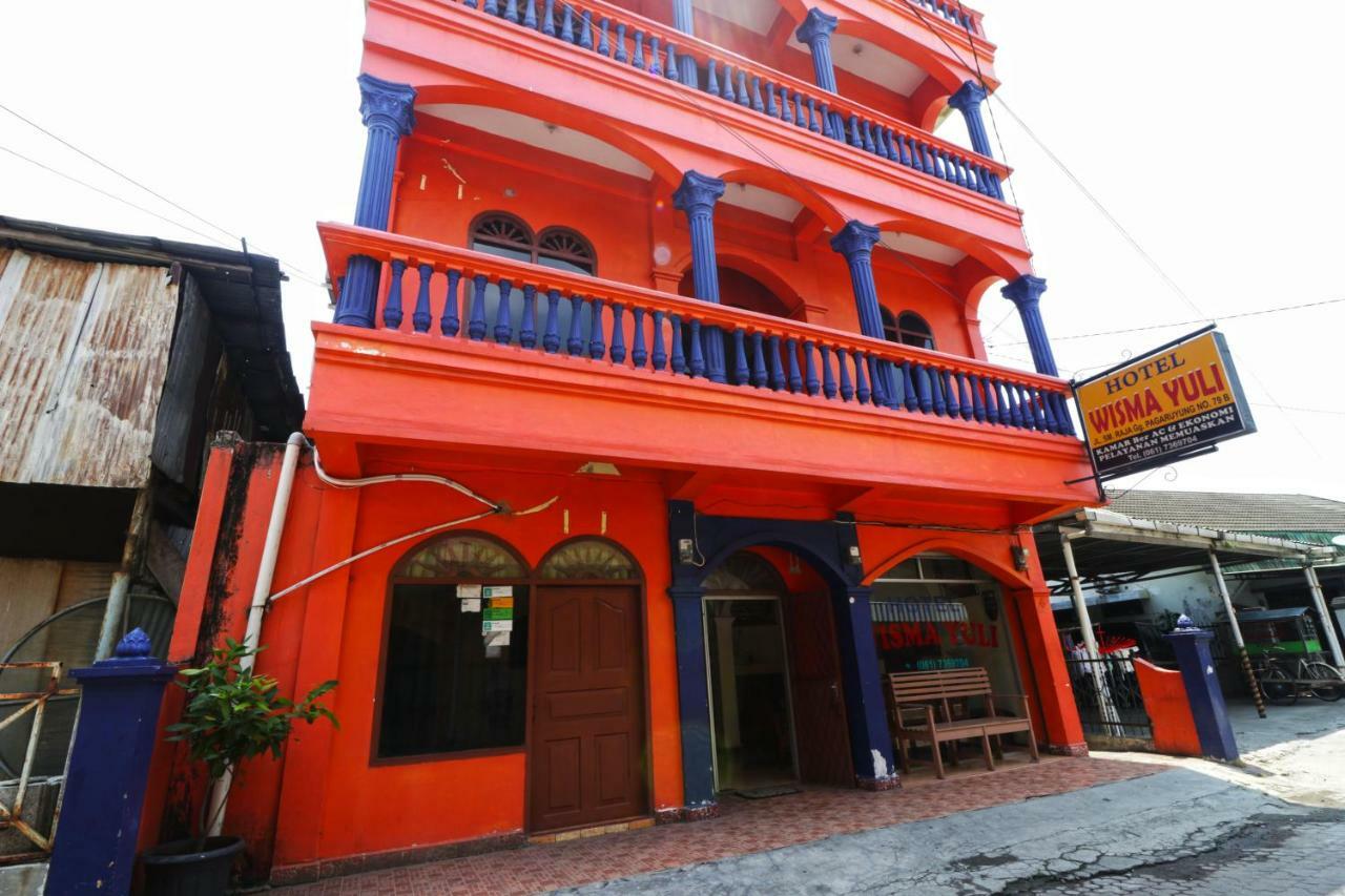 Wisma Yuli Syariah Hotel Medan Esterno foto